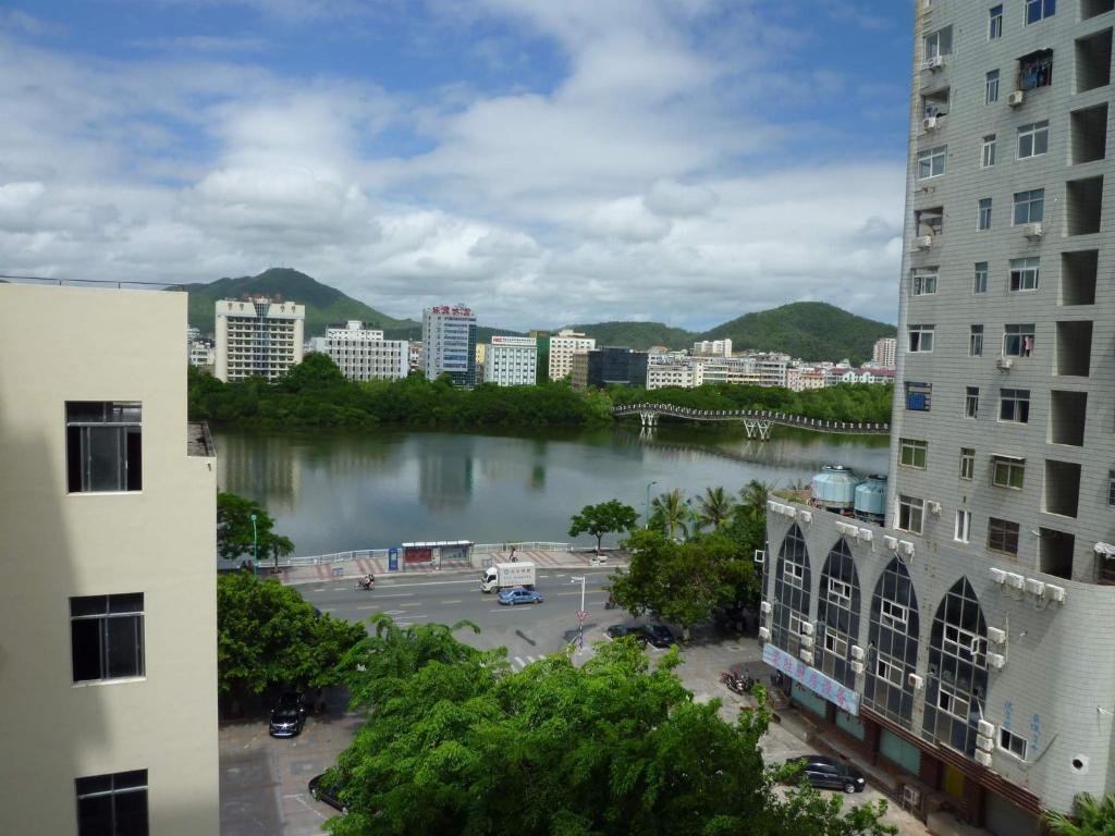 Hantang Holiday House Apartamento Sanya Exterior foto